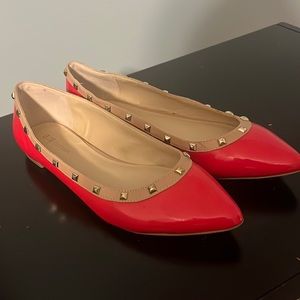 BCBG flats